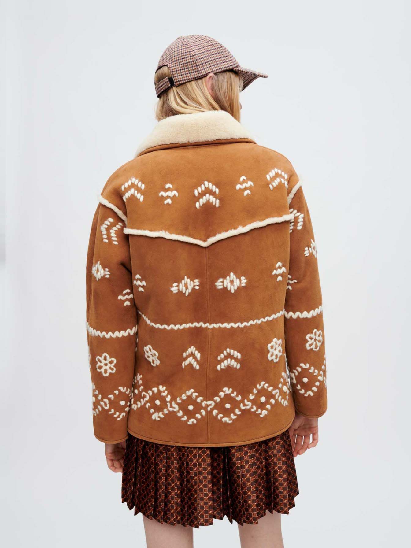 Palton din shearling complet brodat - Camel