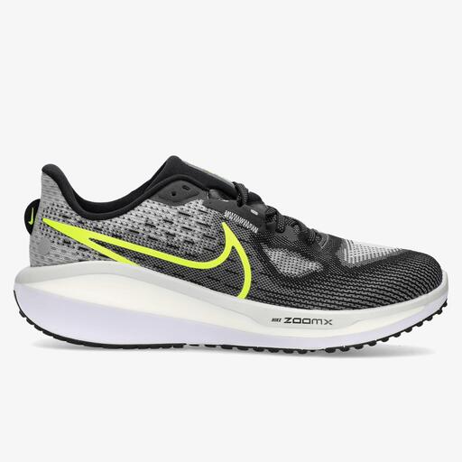 Nike Vomero 17