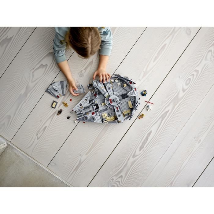 LEGO® Star Wars 75257 Millennium Falcon, set di costruzioni con minifigure