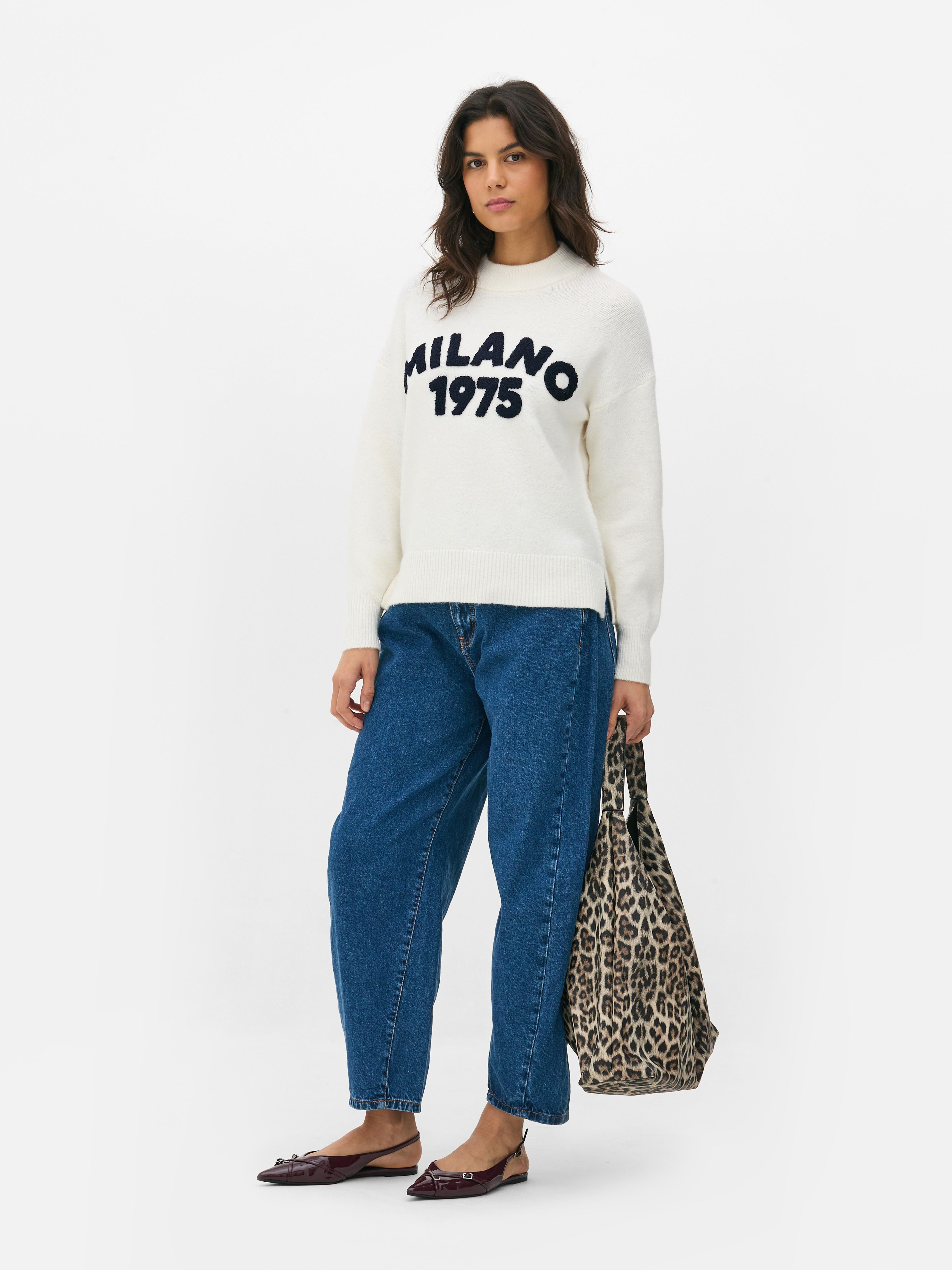 Rundhalspullover mit Aufdruck: Setzen Sie ein modisches Statement mit diesem schicken Pullover mit Aufdruck.