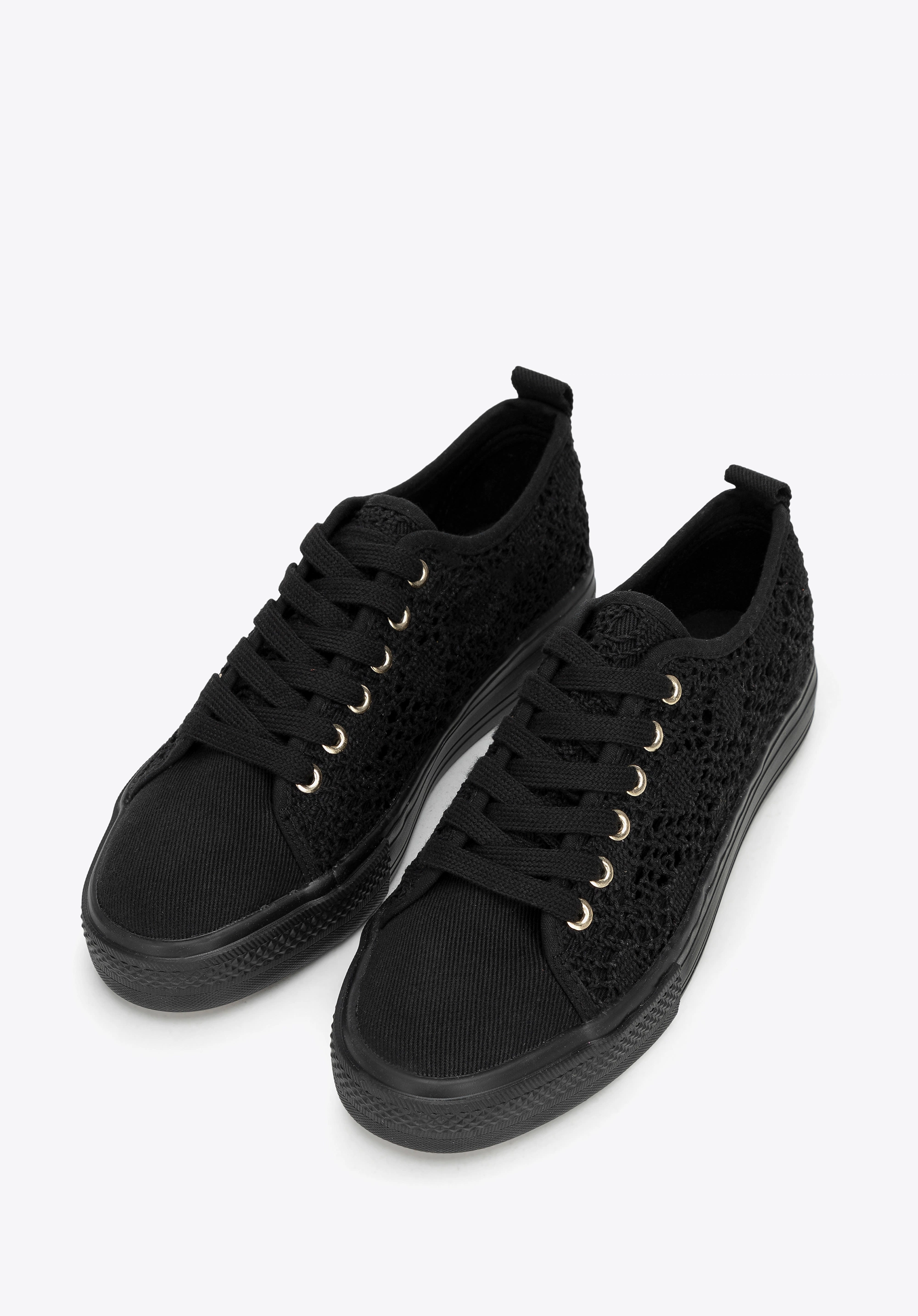 Damskie sneakersy ażurowe czarne