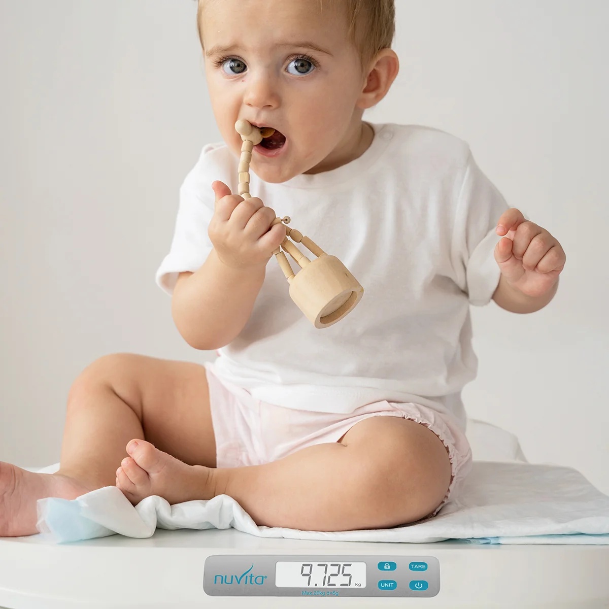NUVITA Pèse-bébé numérique Nuvita