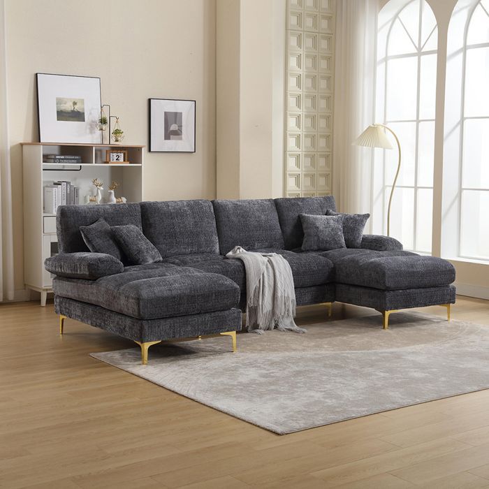Sofá moderno de 4 plazas en forma de U, tapizado en chenilla con dos asientos, color gris.