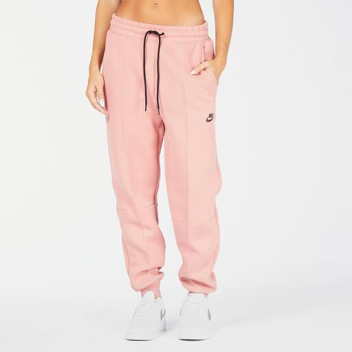  Nike Tech