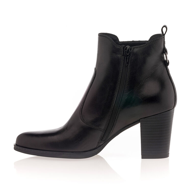 Schwarze Damenstiefel / Stiefeletten