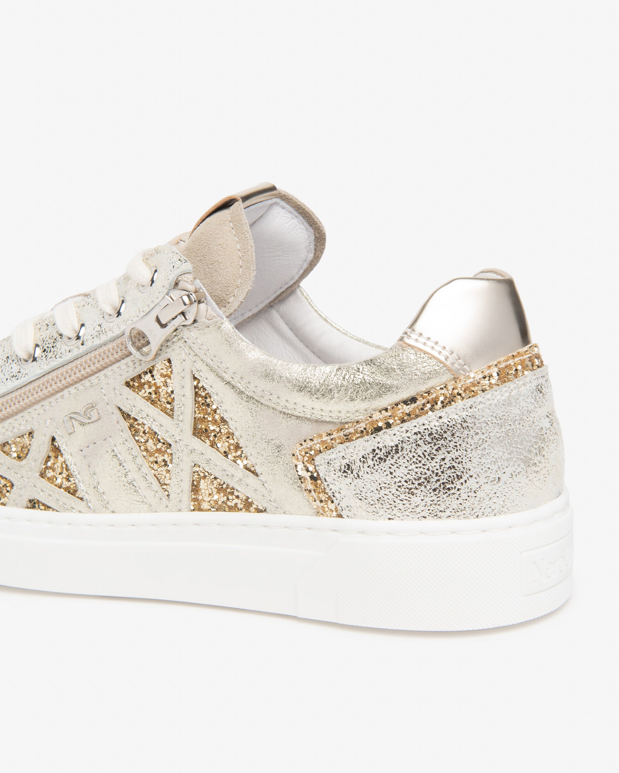  Baskets pour femmes en cuir et matériaux techniques