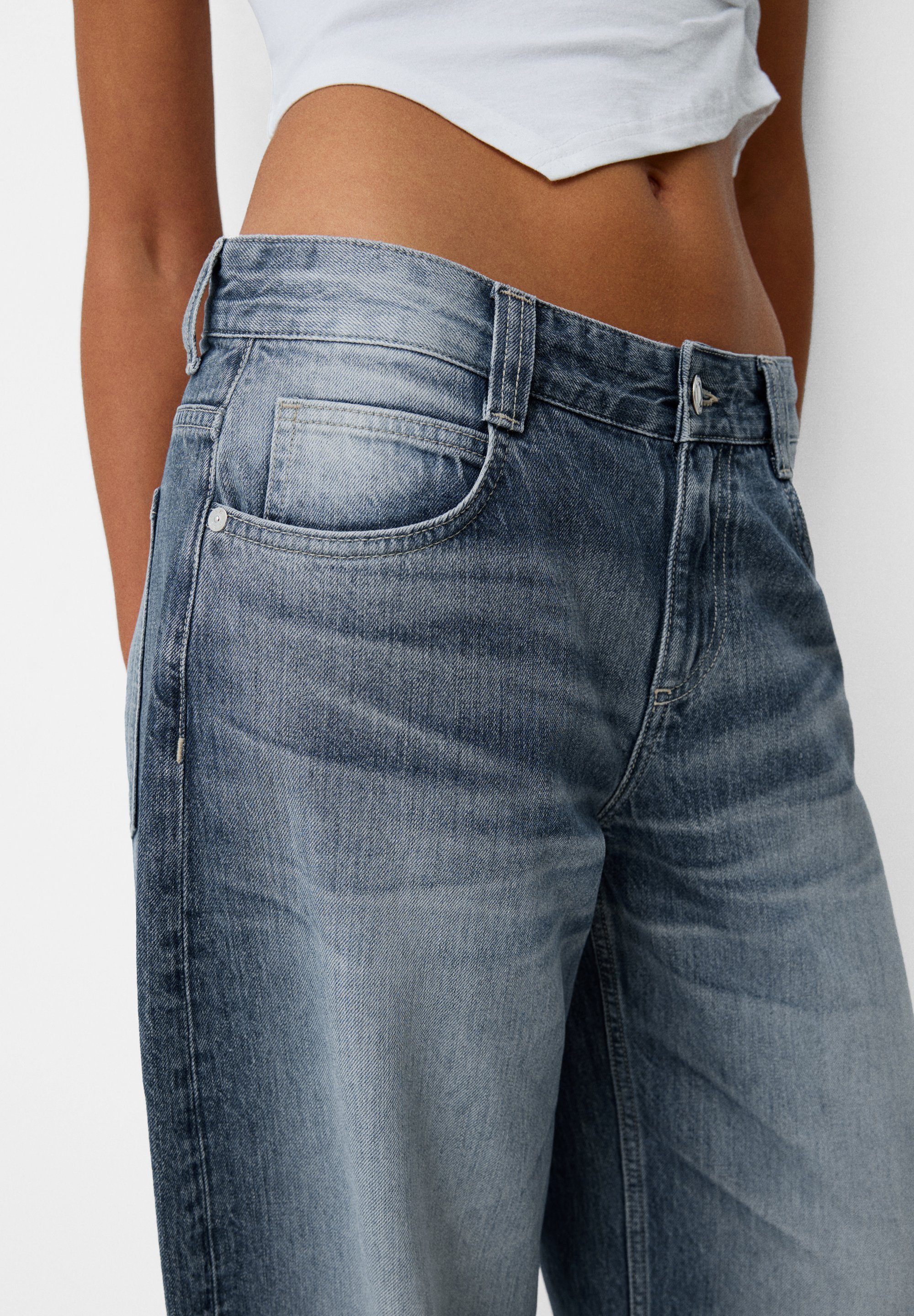 Bershka BALLOON - BAGGY - Relaxte jeans - donkerblauw