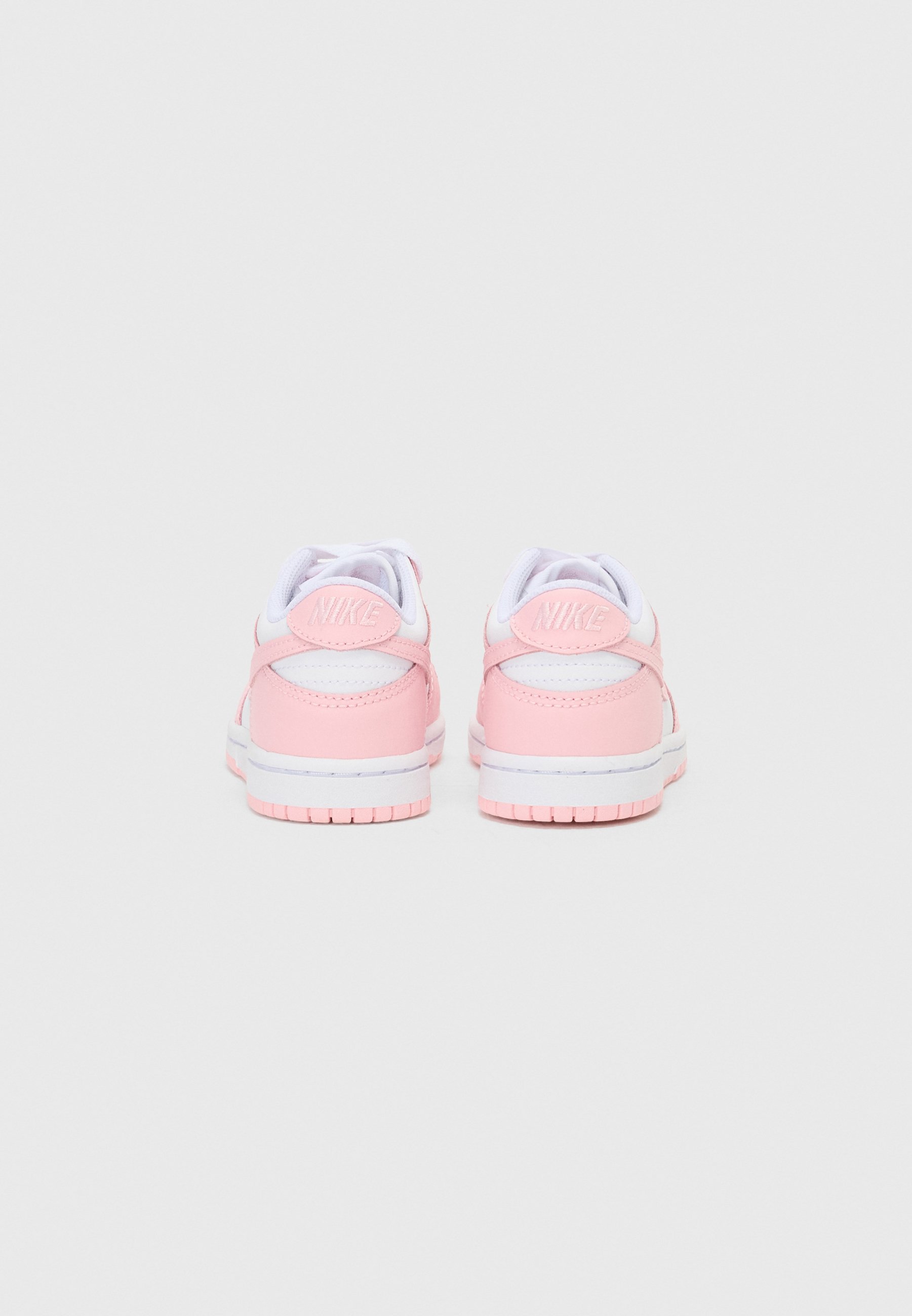 Nike Sportswear DUNK LOW UNISEX - Sneakers - wit/medium zachtroze/wit