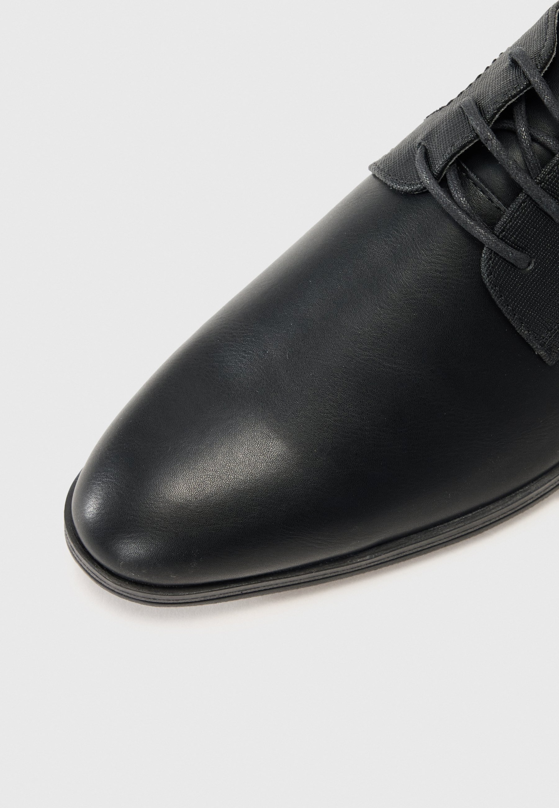 Pantofi cu șireturi Pier One Smart - negri