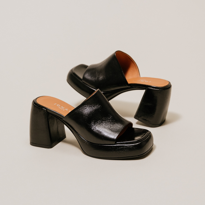 Mules à plateformes  en cuir vieilli noir