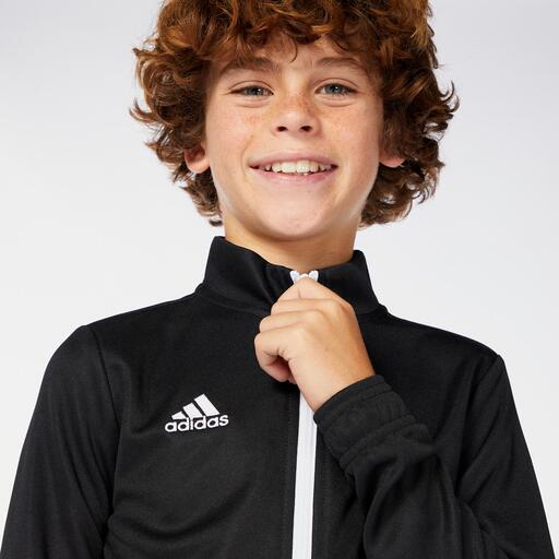  adidas bejárat 22