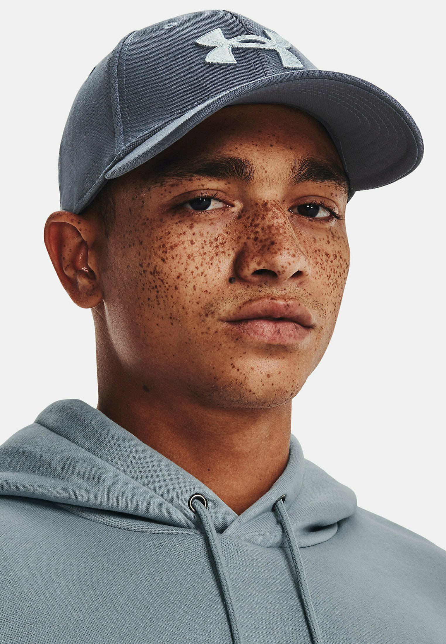 Cappellino Under Armour BLITZING LOW - grigio pioggia