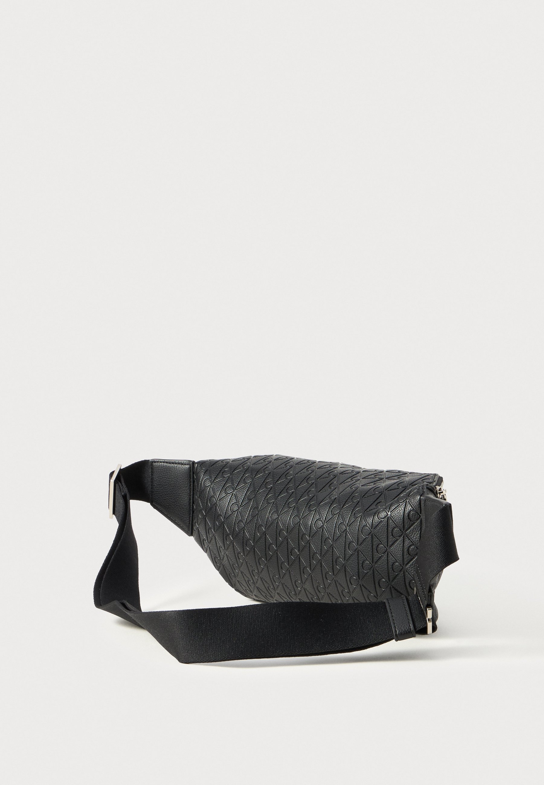 Calvin Klein EMBLEM EMBOSS WAISTBAG - Ledvinka - black