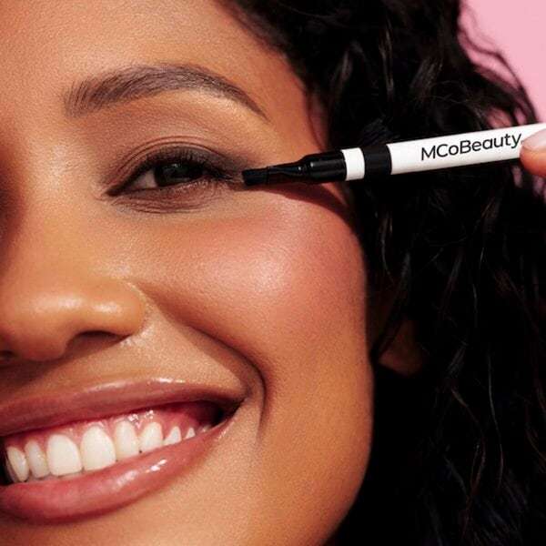 MCoBeauty melns divpusējs profesionālais acu zīmulis<br>0,6 g
