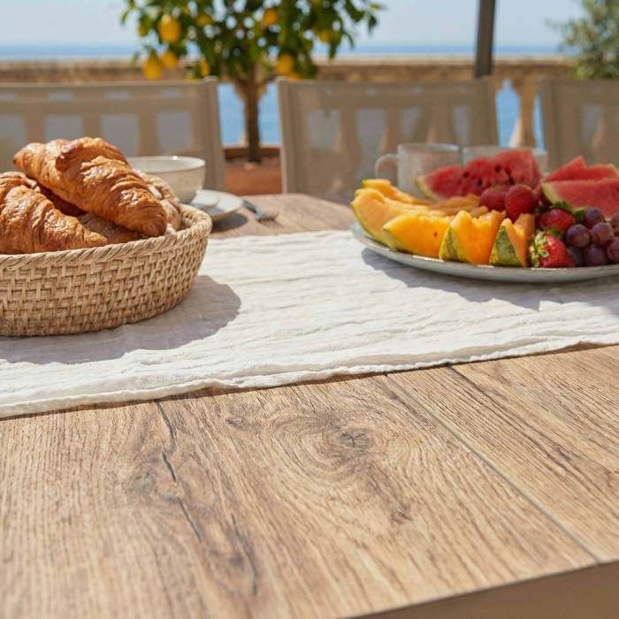 Table de jardin céramique effet bois 201 cm et 10 chaises crème - Oviala