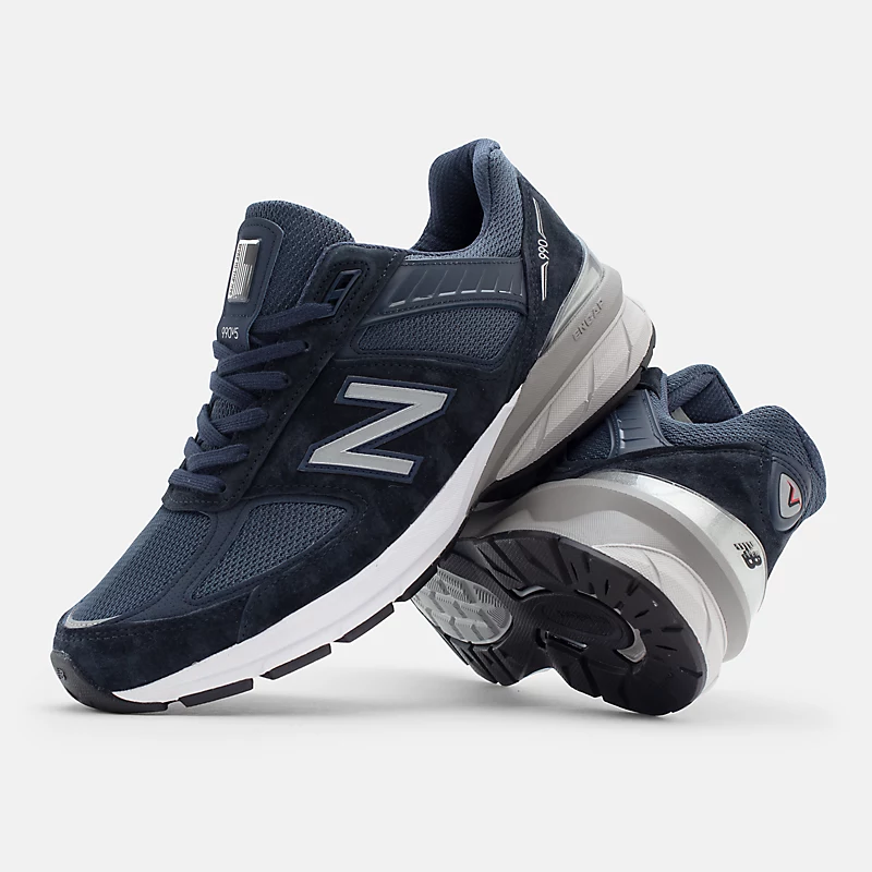 Pantofi sport 990v5 Core pentru femei, fabricați în SUA - bleumarin cu argintiu