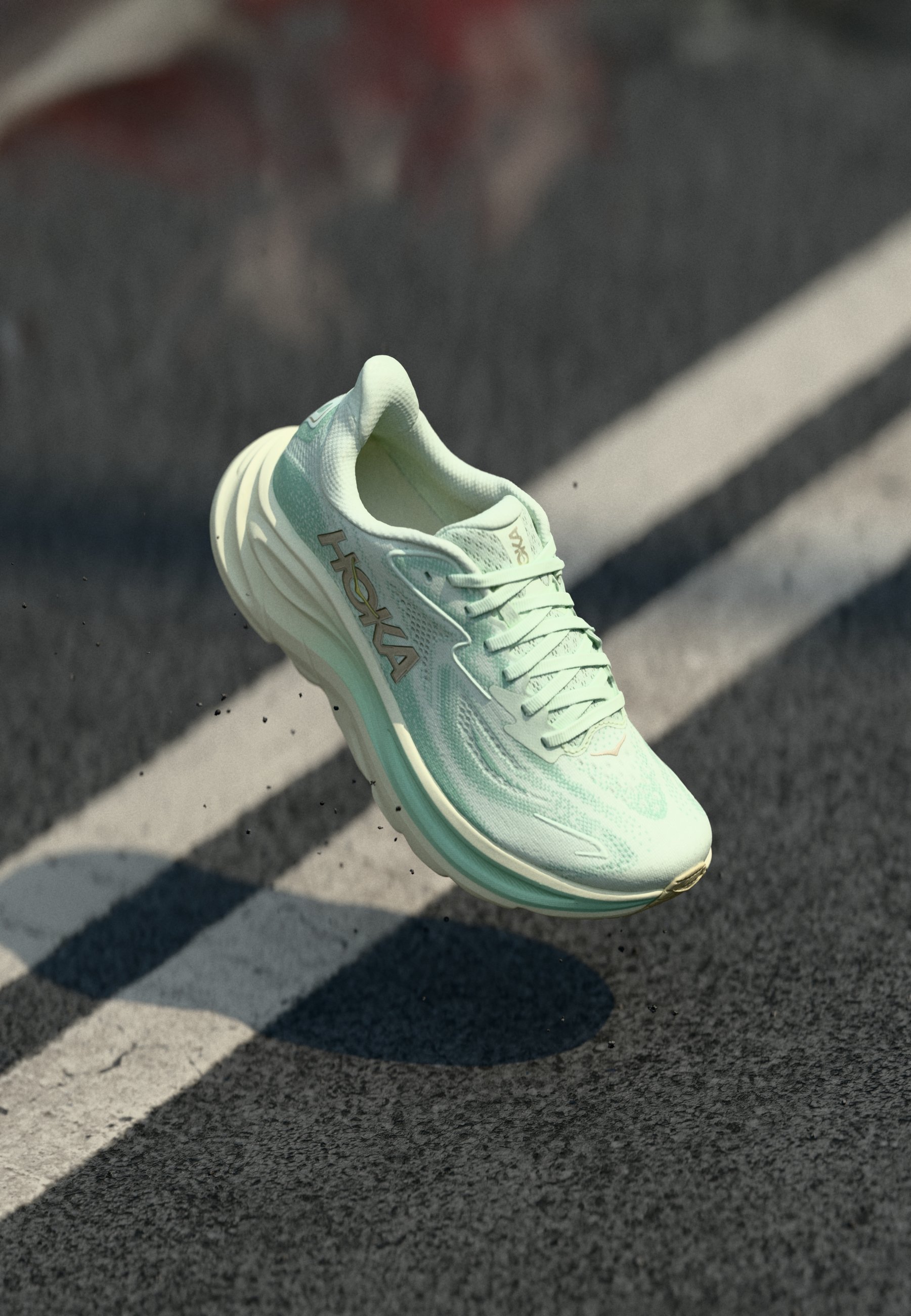 HOKA CLIFTON 10 - Cestni tekaški copati - morsko steklo/žad