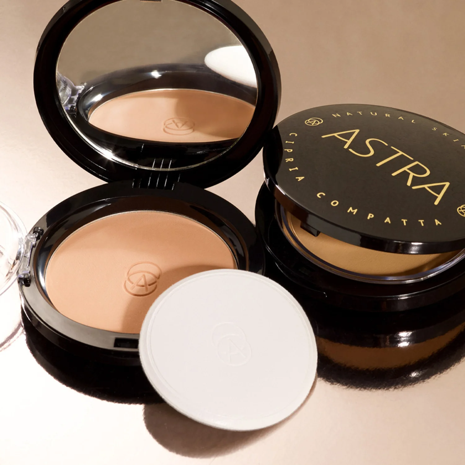 Viso NATURAL SKIN POWDER Polvere compatta effetto seta - Cipria compatta