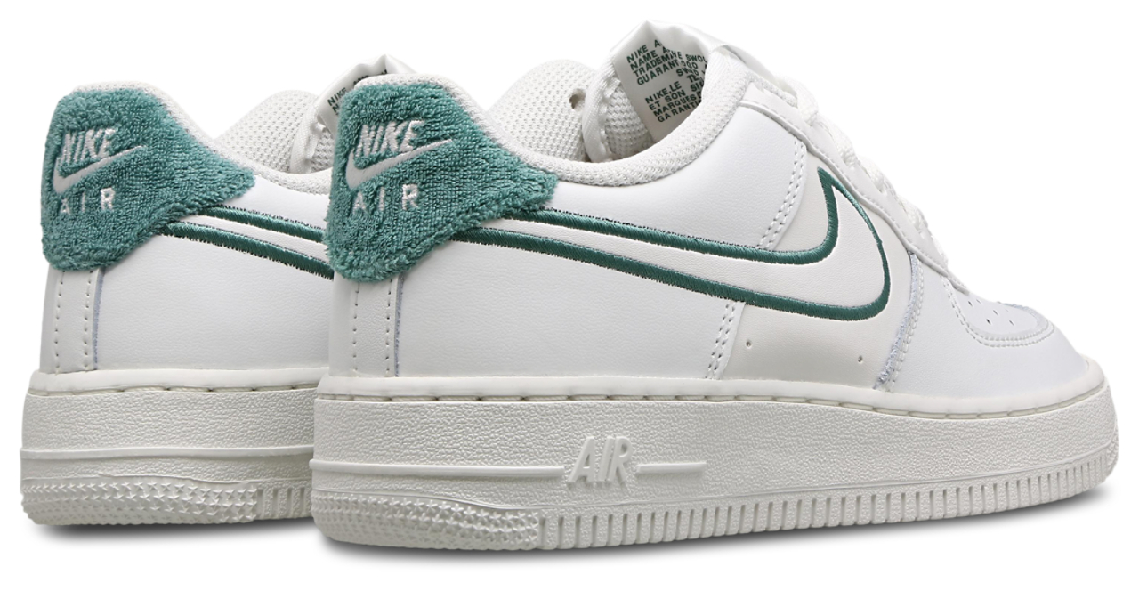 Nike Air Force 1 Lv8