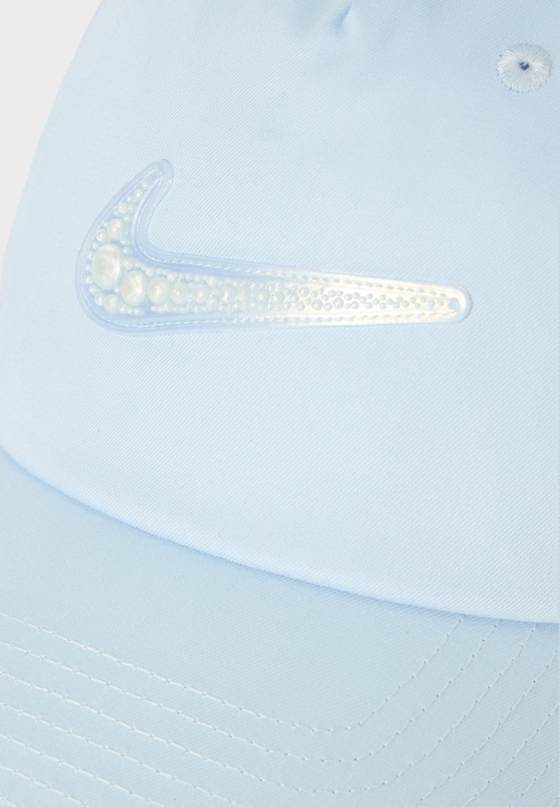 Nike Sportswear-capser