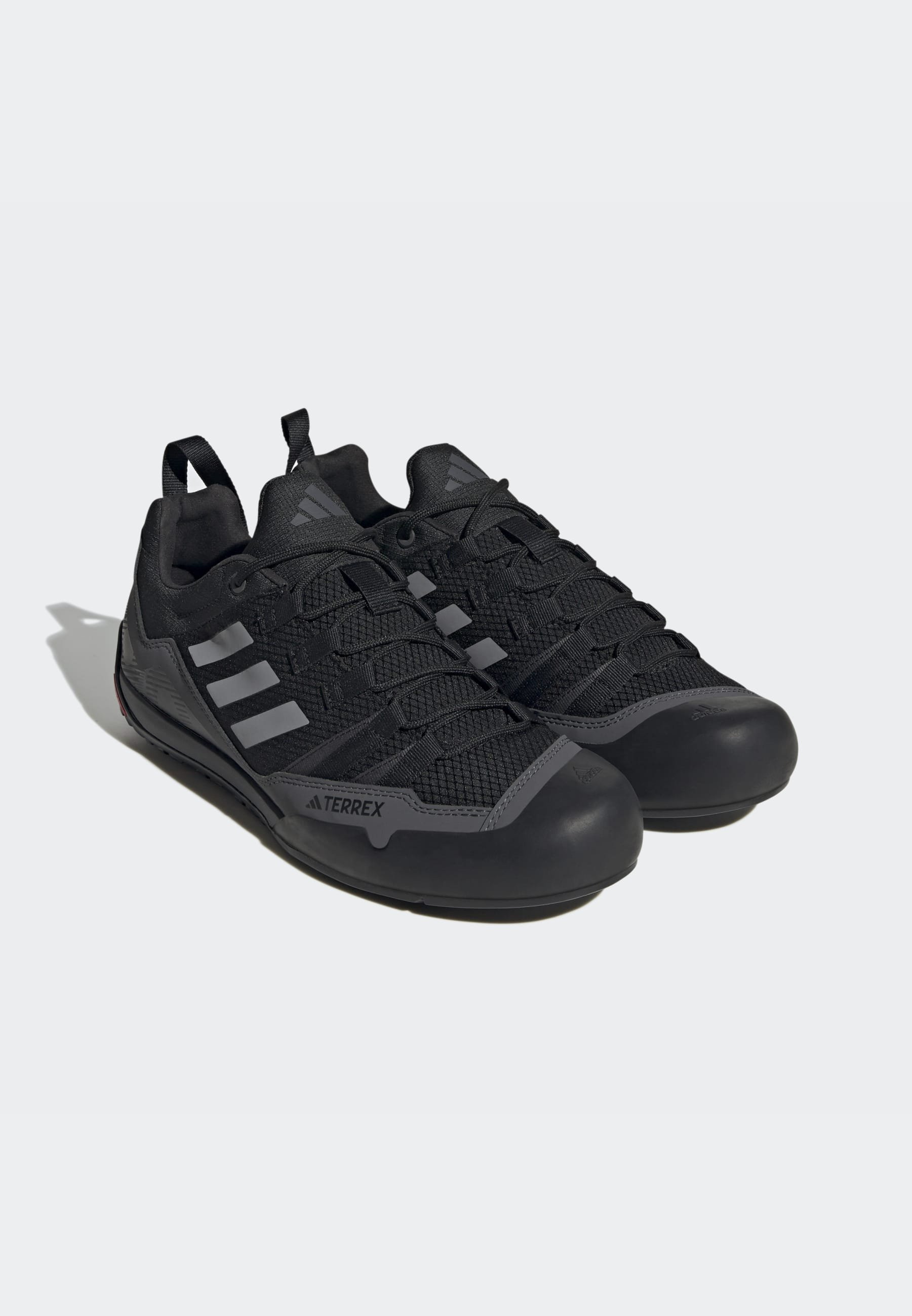 Adidas Terrex SWIFT SOLO 2.0 HIKING - Joggesko - core black/grey three/grey six
