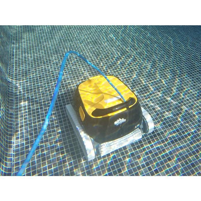Robot de piscine électrique - Dolphin Maytronics - E30 - Nettoyage fond et parois - 12 m - Léger 7,5 kg