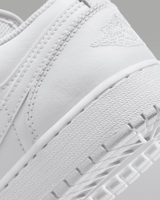 Air Jordan 1 Low Older Kids' Shoes