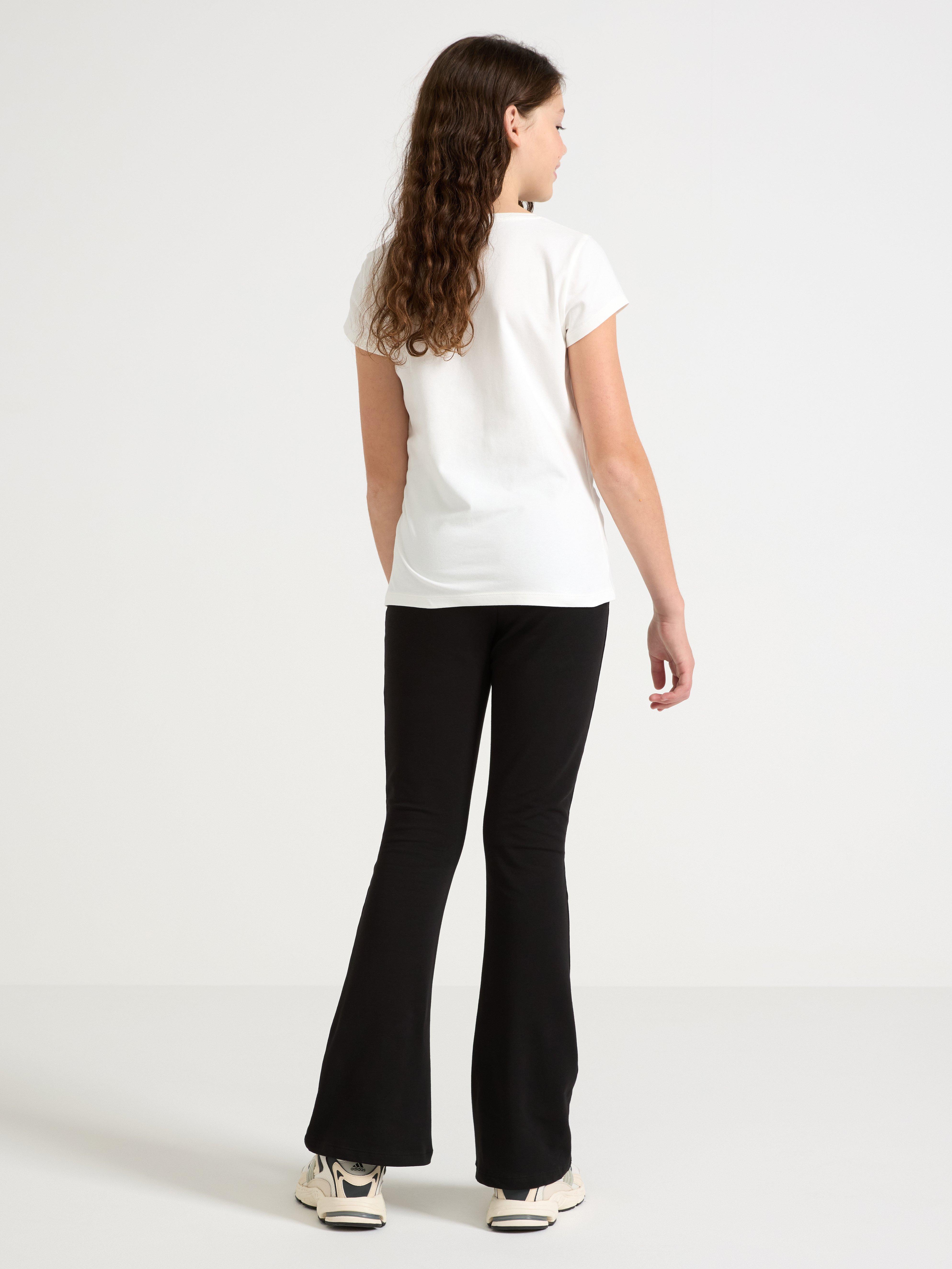 Calça legging flare com interior escovado, preta.