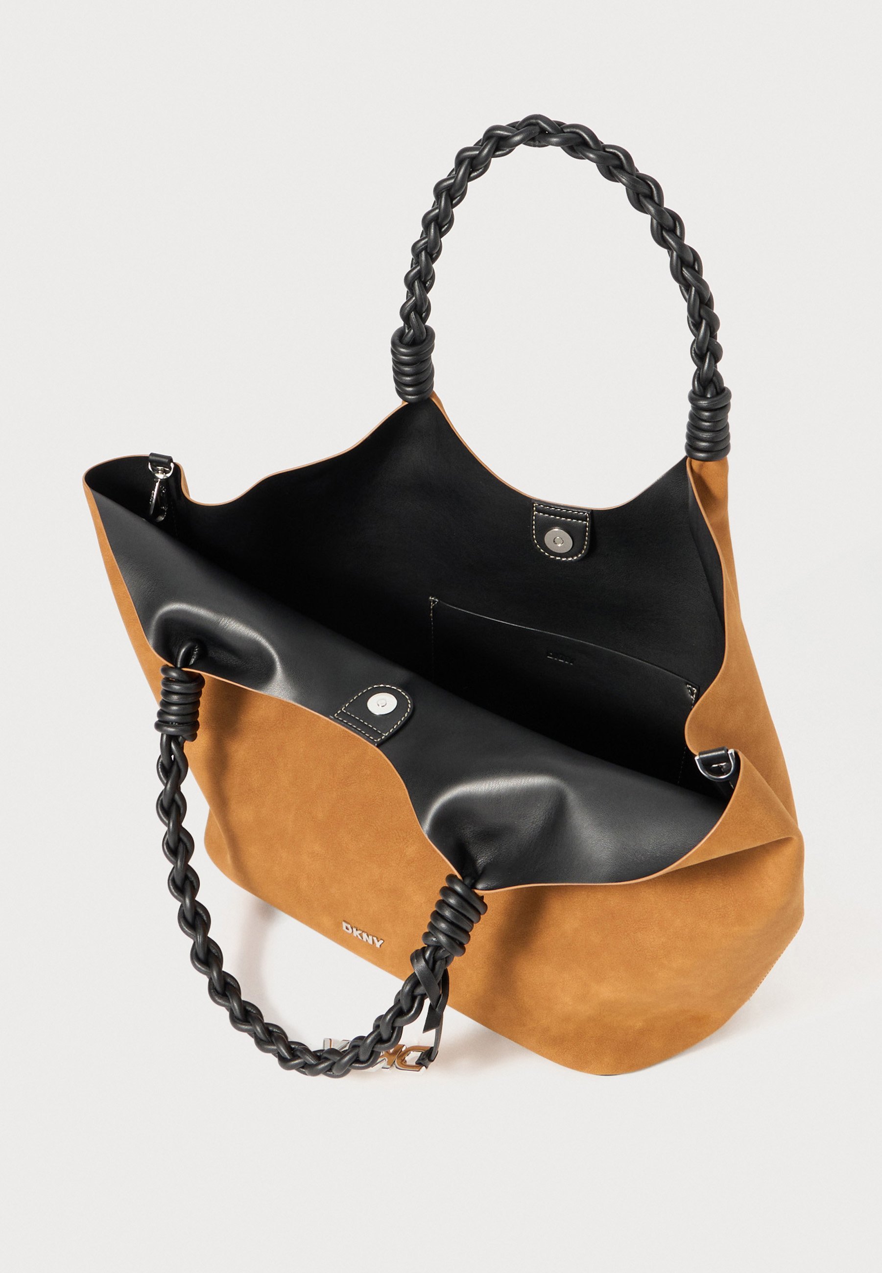 Sac cabas DKNY PAULA COMMUTER GRAND FORMAT - Tabac