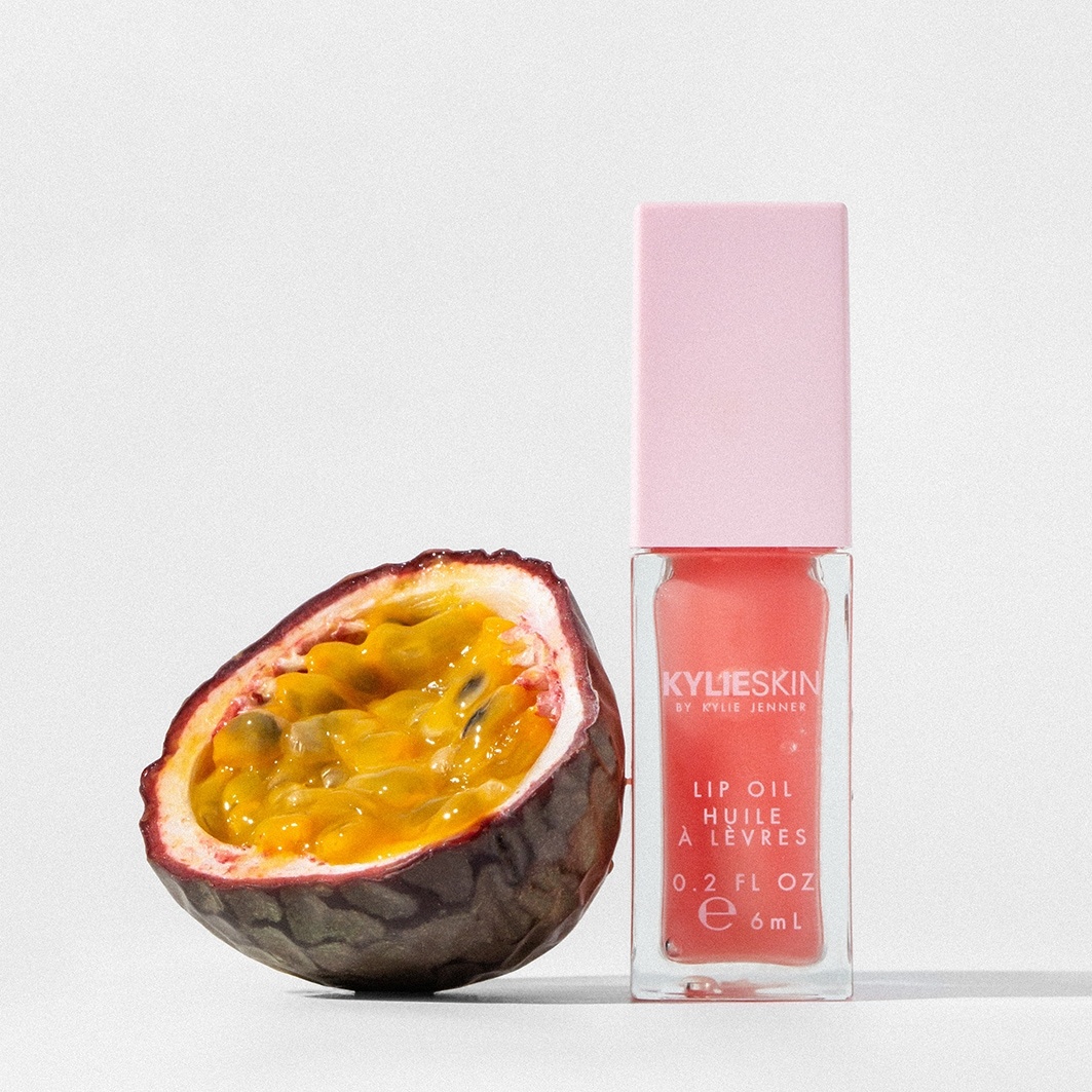 KYLIE SKIN Olej na pery Must-Haves Kylie Skin olej na pery – lieskovoorieškový krém, 6 ml – 6 ml