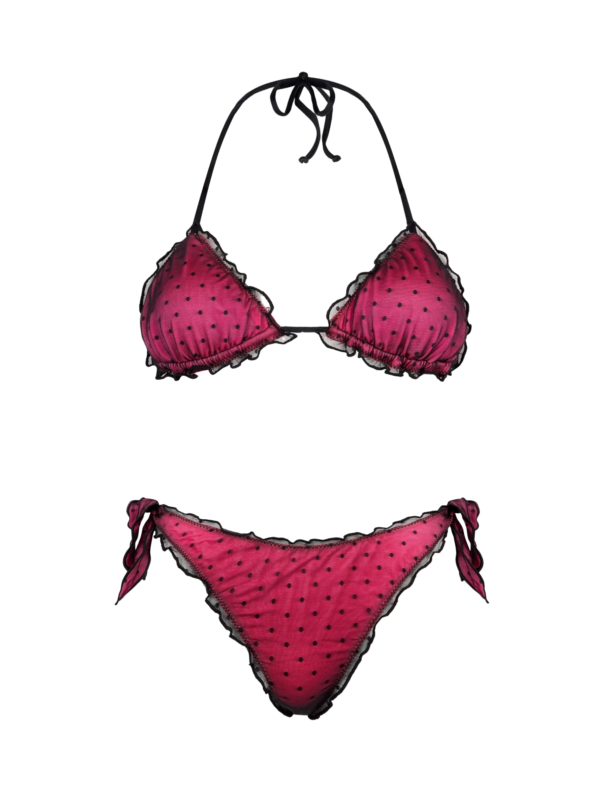 Glanzende fuchsia bikini met zwarte tule met stippen.