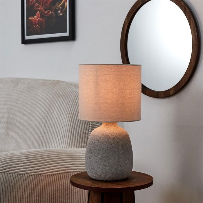 Lampe à poser en terre cuite embossée argent et abat-jour lin (H40cm)
