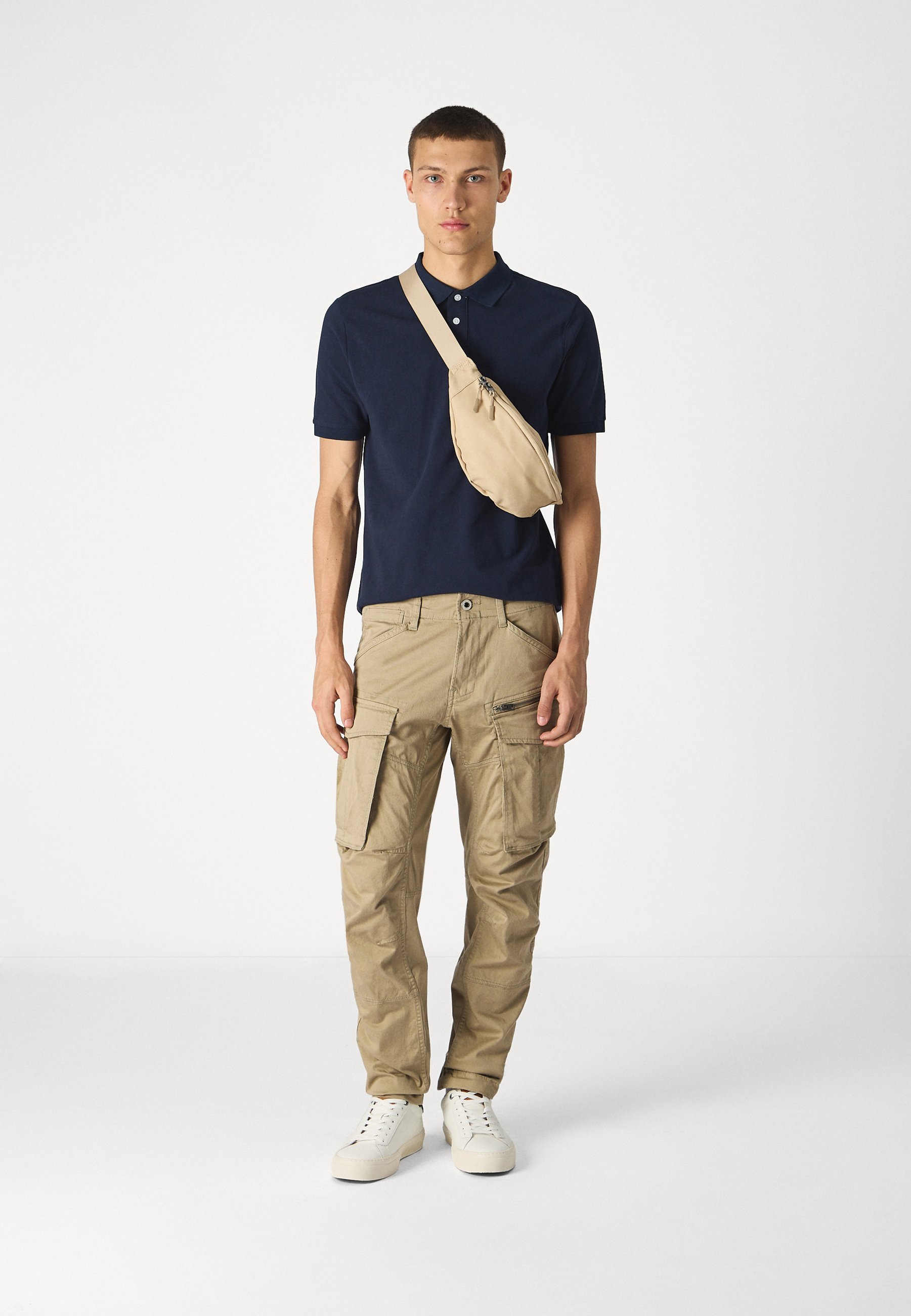 Pantaloni cargo G-STAR ROVIC ZIP TAPERED - color sabbia