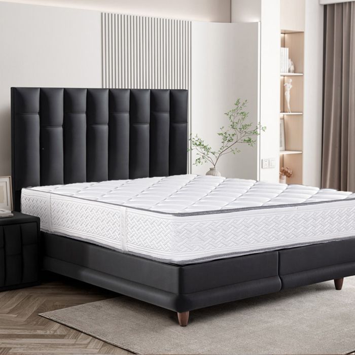 Materasso reversibile ROMA, King Size, 180x200 cm, realizzato in memory foam Memosoft100 e con zone di riposo indipendenti.