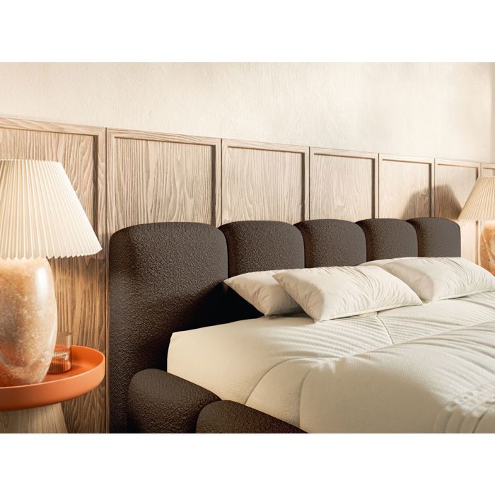 Cama tapizada – Cloudy Low – 200x200 cm – marrón
