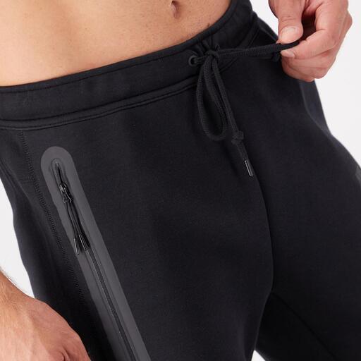  Nike Tech