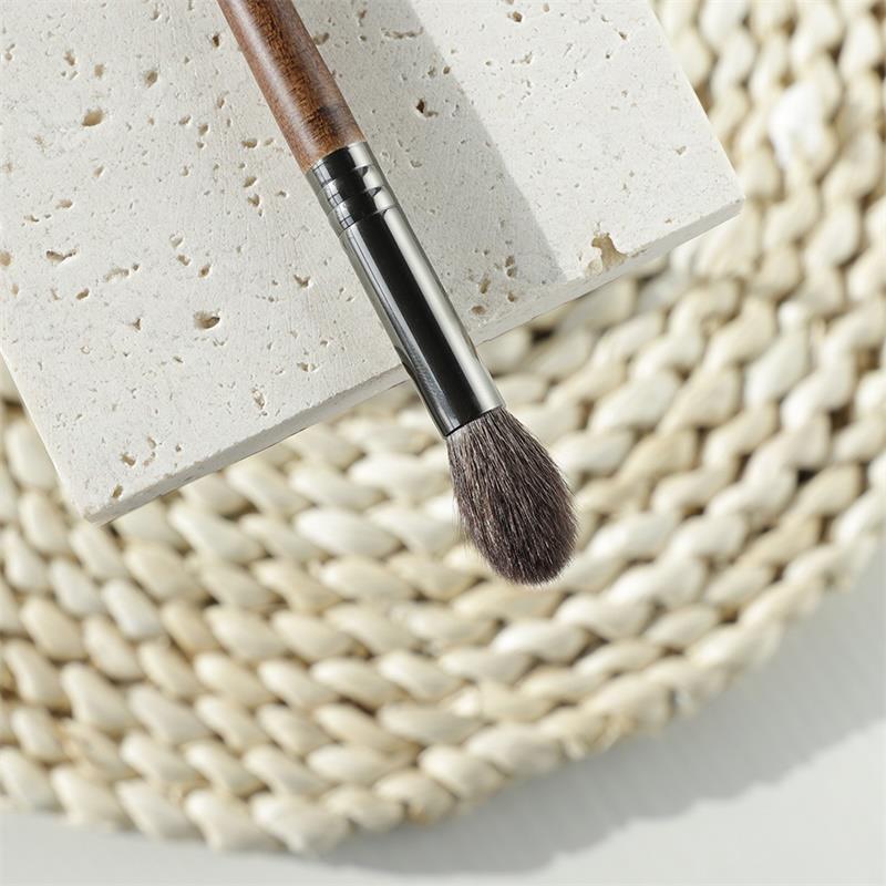 Pinceau estompeur large en poils de chèvre, forme dôme, multifonctionnel, outil de maquillage professionnel pour fard à paupières