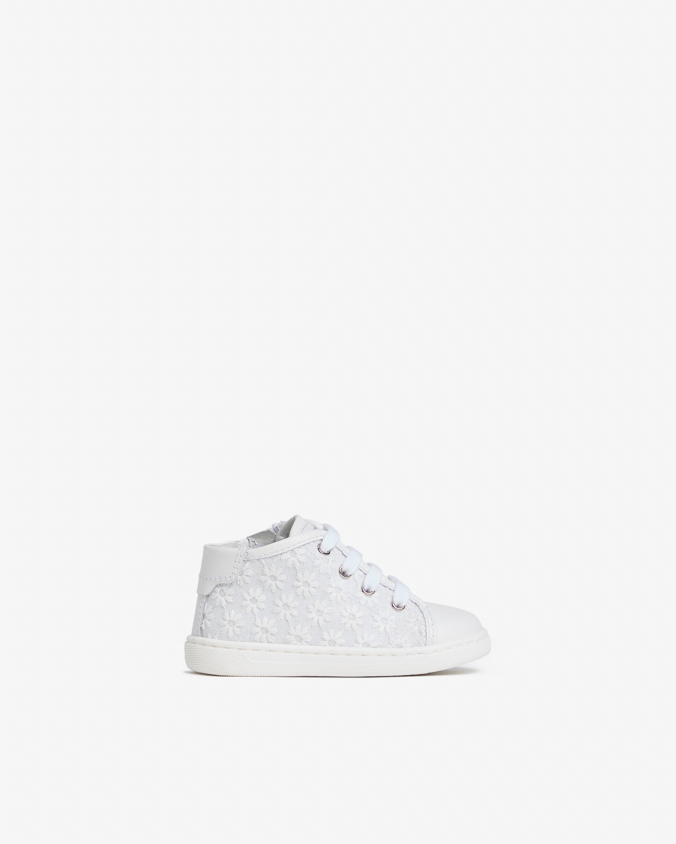  Baskets junior pour filles en tissu, cuir et matières techniques