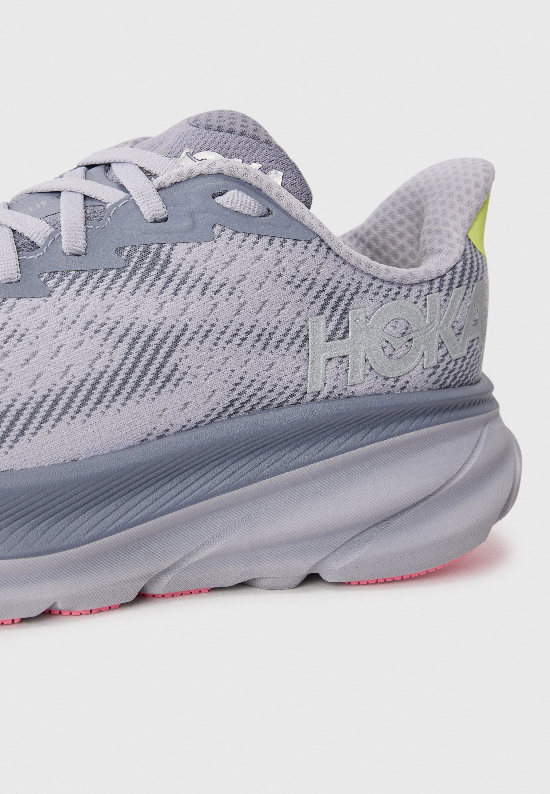 HOKA CLIFTON 9 GTX - Løpesko for landevei - grey skies/foggy grey
