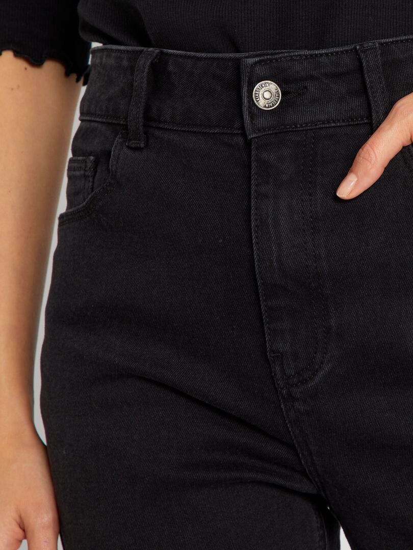 Calça jeans flare - tamanho 32 - preta