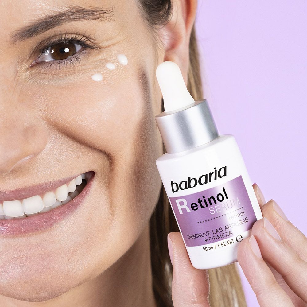 Retinola serums Pretgrumbu un novecošanās aizkavēšanas krēmi