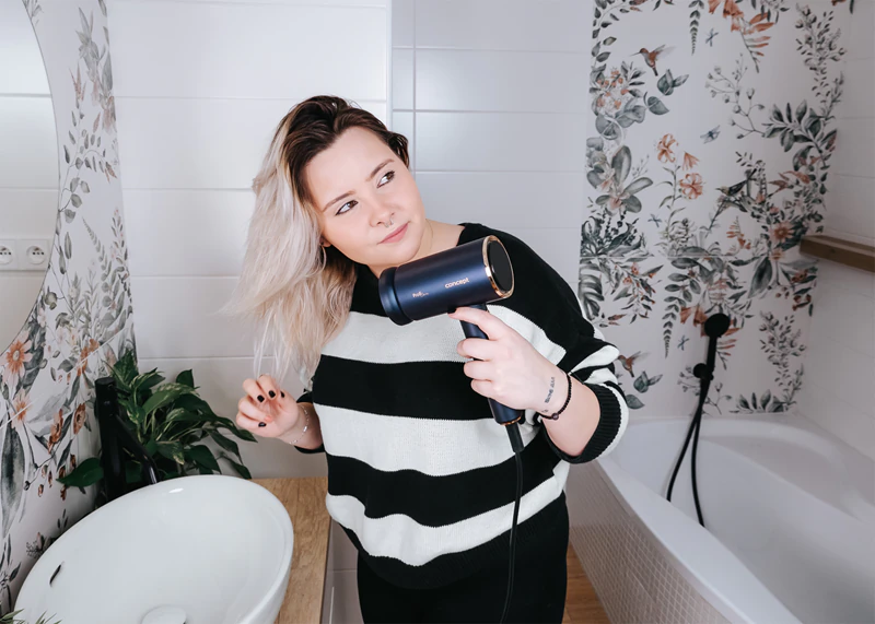 Secador de cabelo Concept Profi Care BLDC VV8100