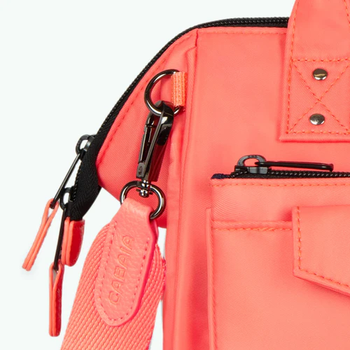 Cabaia Crossbody Adventurer Bari Corail