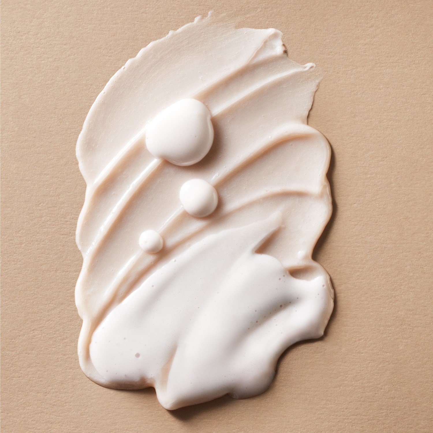 Clé de Peau Beauté čistiaca pena na tvár Zjemňujúca čistiaca pena - 125 ml
