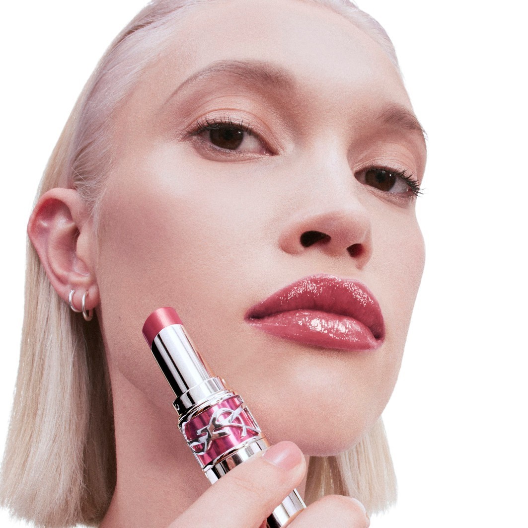 Yves Saint Laurent sjajilo za usne Loveshine Candy Glaze – 3,2 g