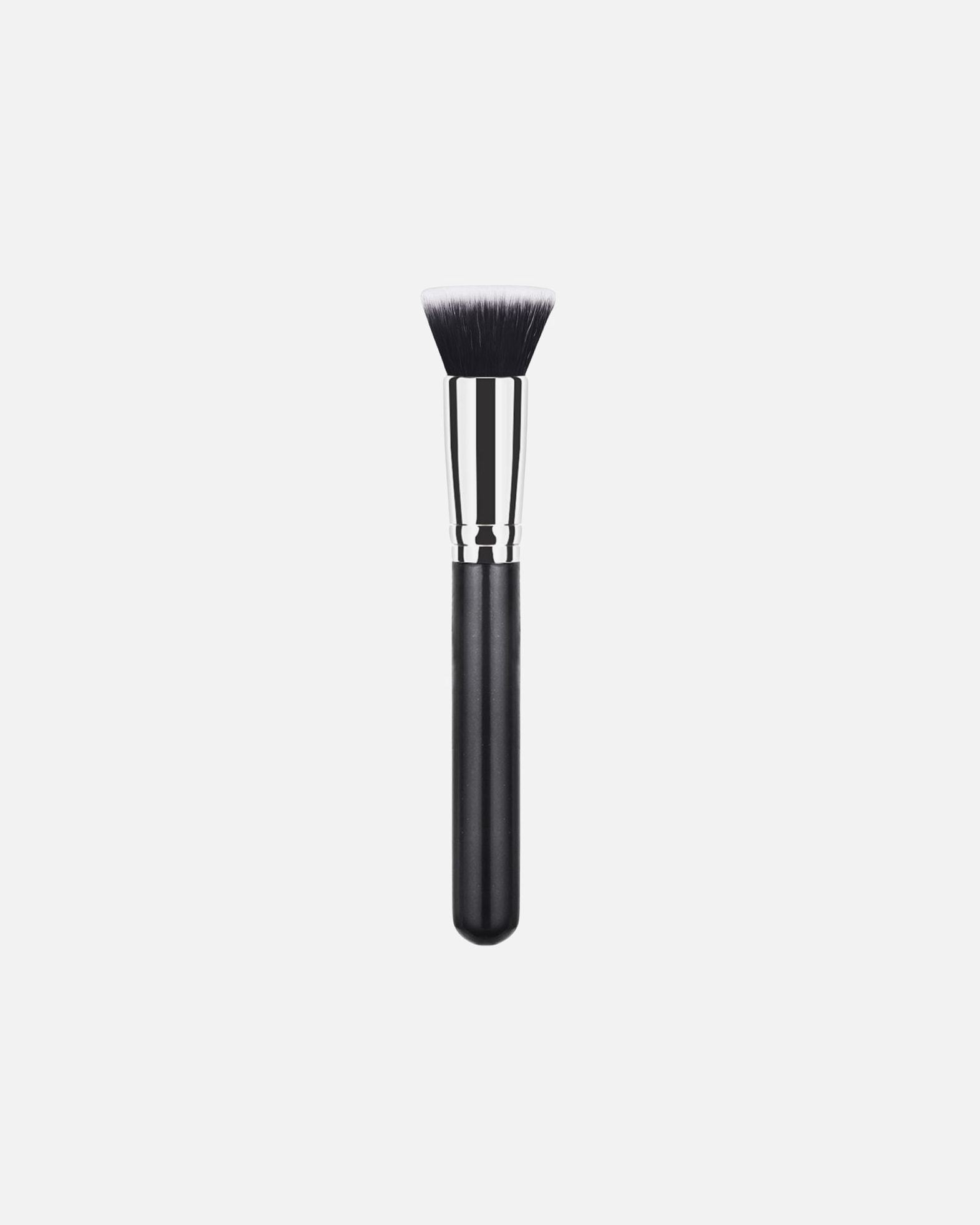 „Technique Pro Foundation Brush 106“ makiažo pagrindo šepetėlis – juodos spalvos