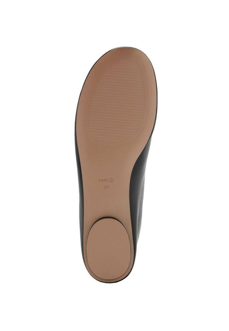 Mango Slip-ons - zwart