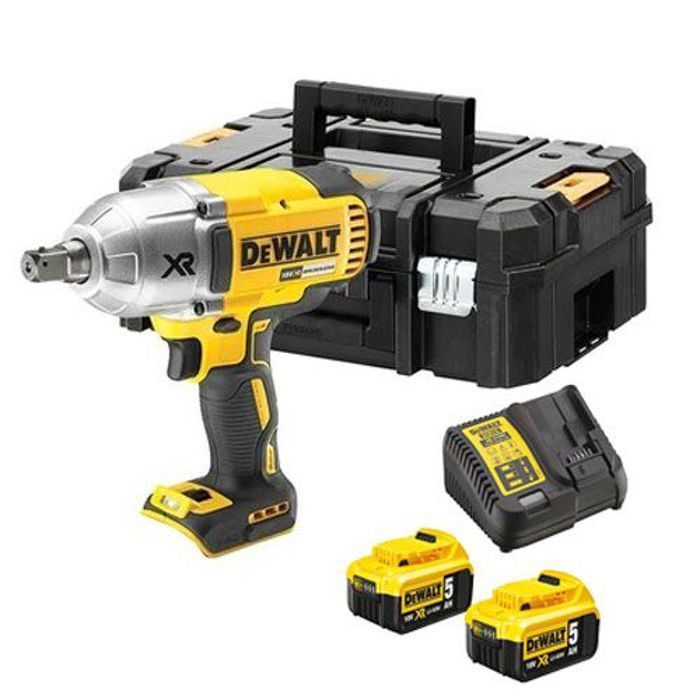 Llave de impacto DEWALT XR de 18 V y 5 Ah con batería de iones de litio, 3 velocidades, suministrada con 2 baterías en un estuche TSTAK, con clip y apilable.