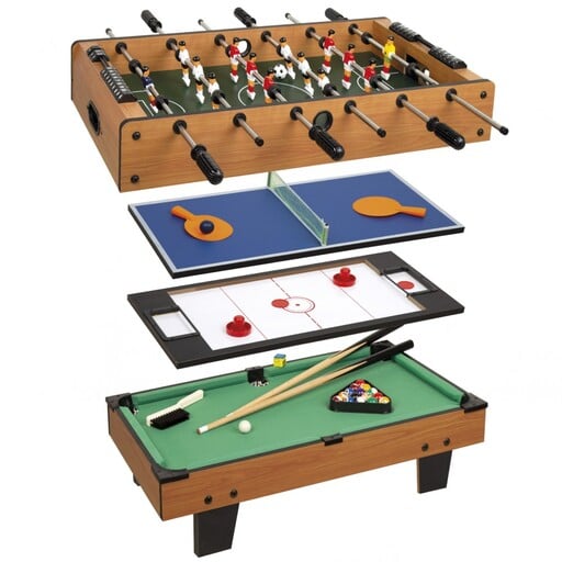 „Cbgames“ stalo stalas su keliais žaidimais