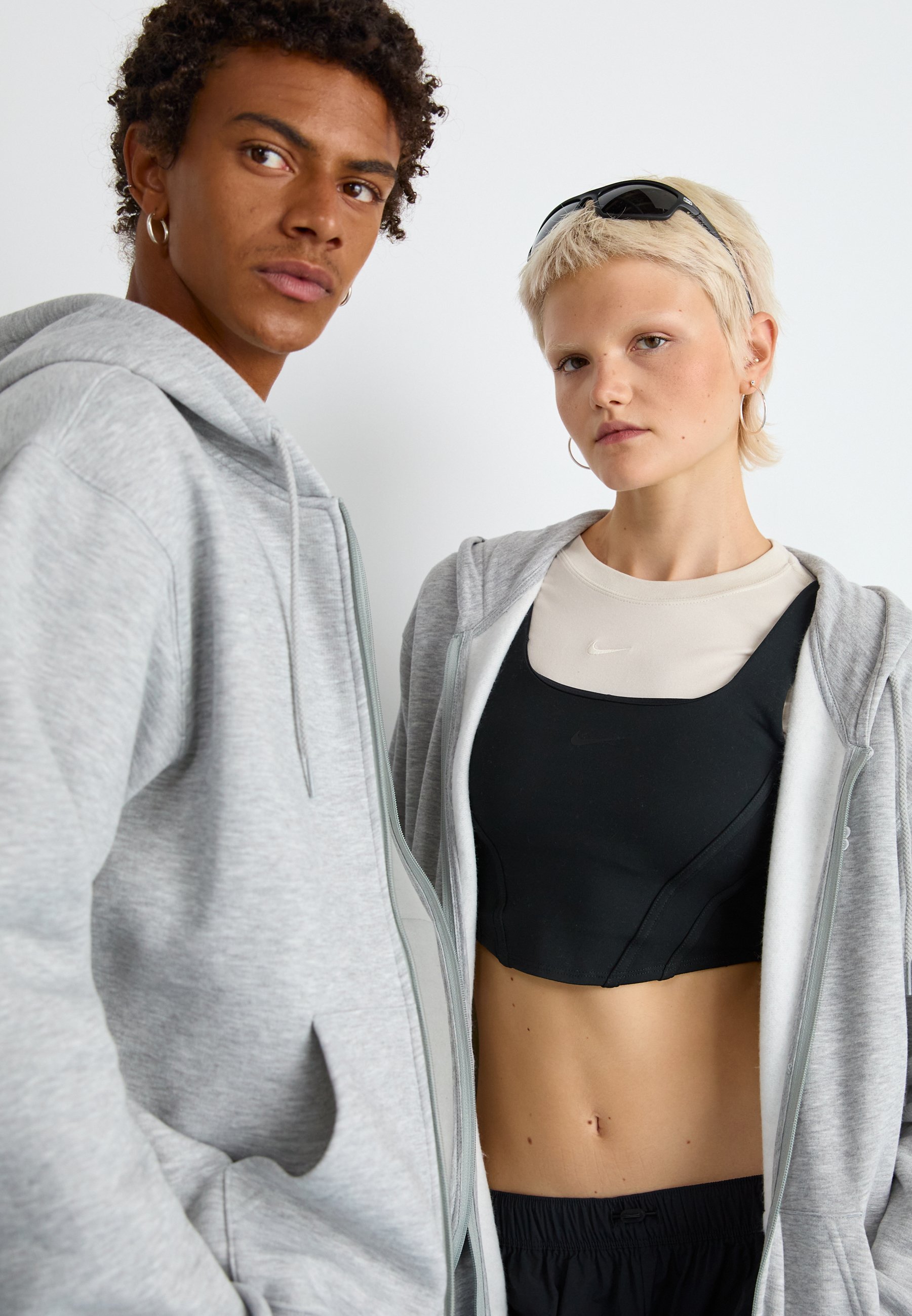 New Balance SPORT ESSENTIALS LOGO FULL ZIP UNISEX - Sweatshirt met rits - sportief grijs